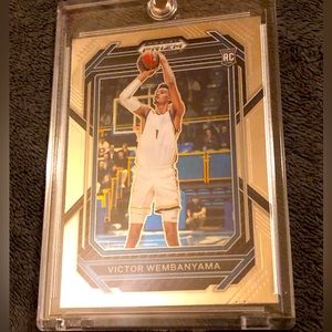 Victor Wembanyama 2023-24 Panini Prizm Basketball Rookie-San Antonio Spurs RC